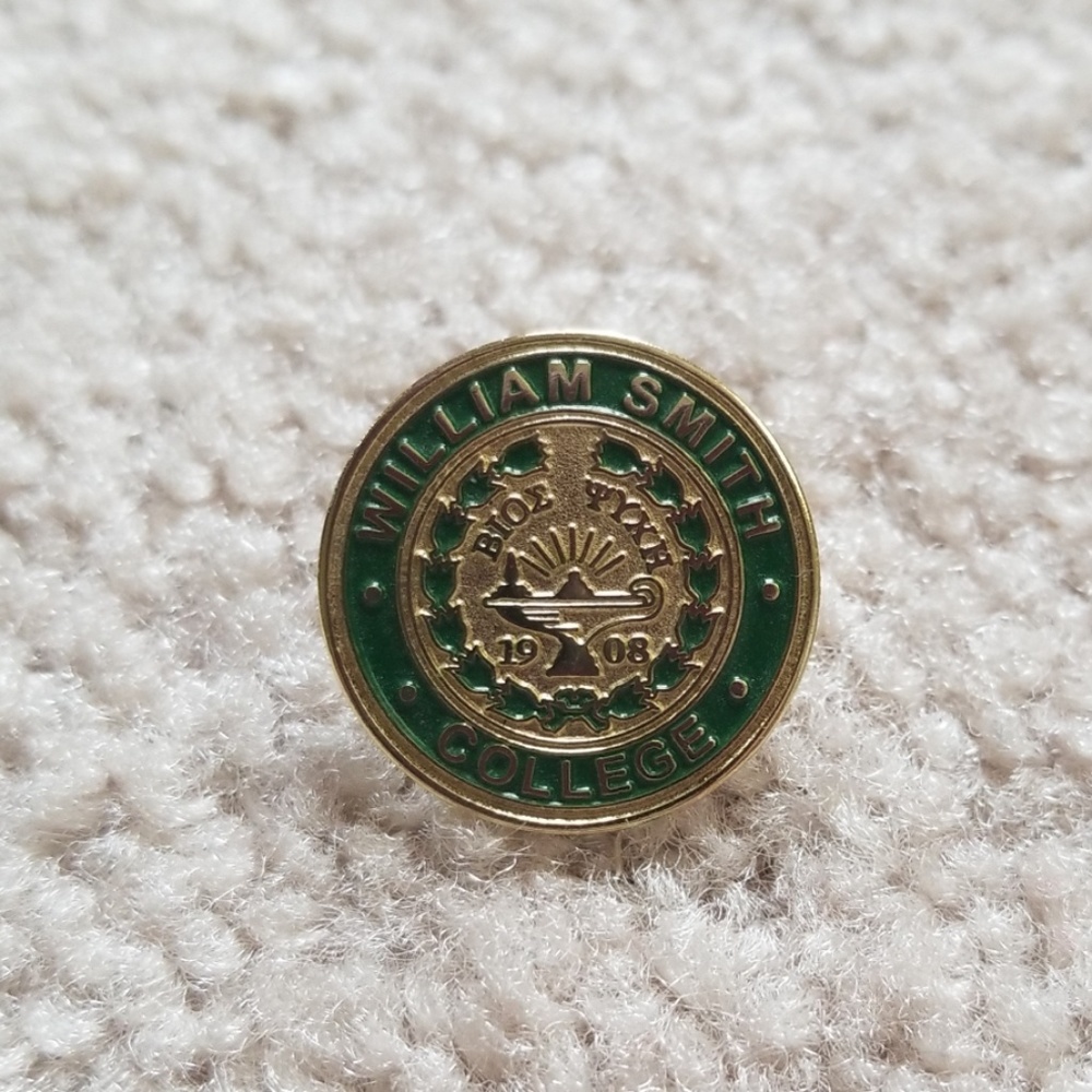 William Smith College Lapel Pin